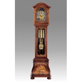 538/3 Grandfather clock in walnut root inlay.